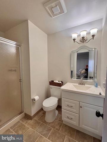3211 CHAMPIONS DR, Wilmington, DE 19808