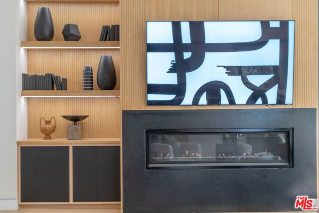 5354 Vanalden Avenue, Tarzana (los Angeles), CA 91356