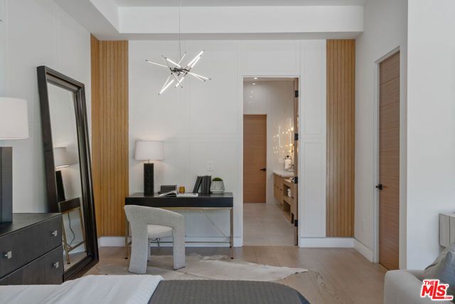 5354 Vanalden Avenue, Tarzana (los Angeles), CA 91356