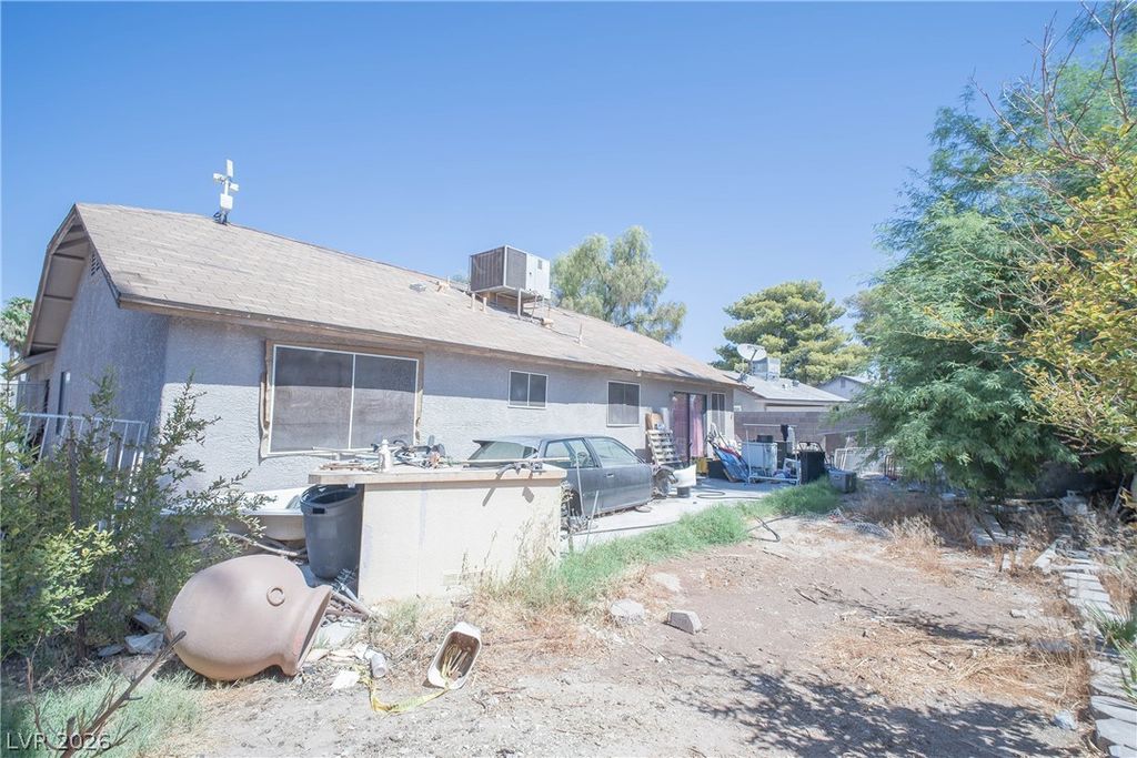 Image 13 of property listing at 44 Marion Drive, Las Vegas, NV 89110
