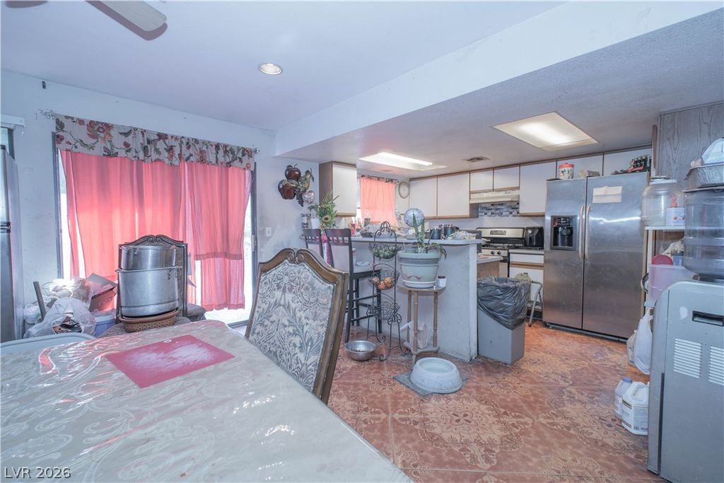 Image 4 of property listing at 44 Marion Drive, Las Vegas, NV 89110
