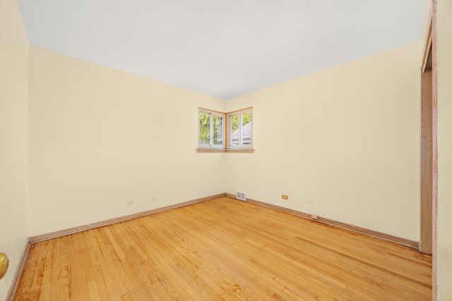 2905 W 102nd Place, Chicago, IL 60655