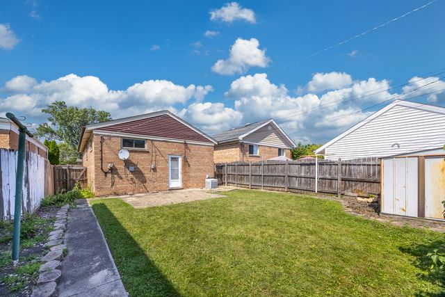 2905 W 102nd Place, Chicago, IL 60655