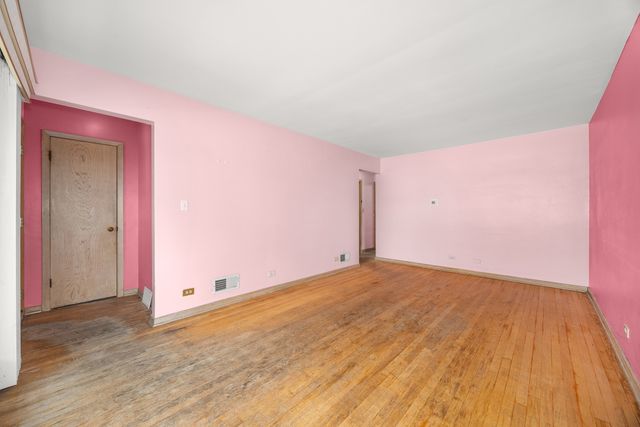 2905 W 102nd Place, Chicago, IL 60655