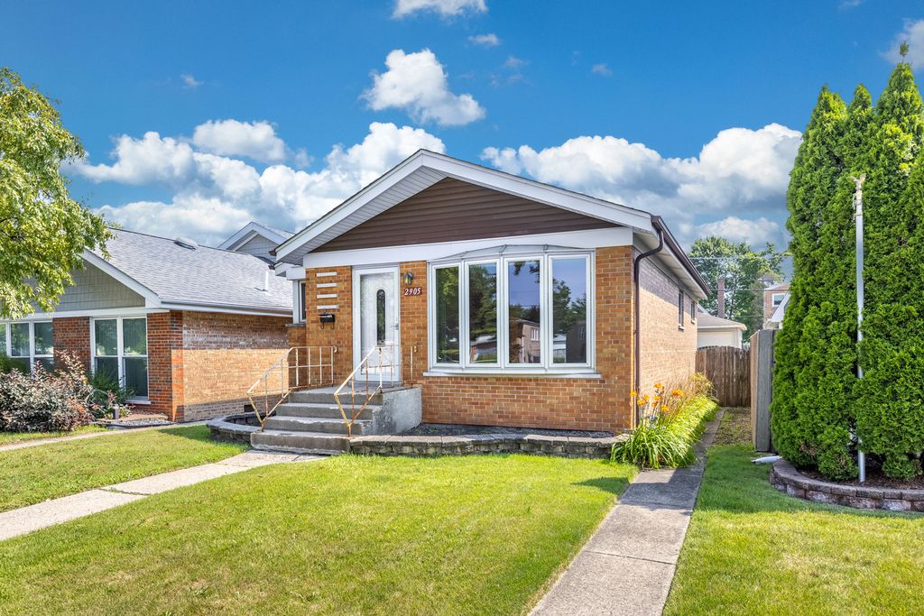2905 W 102nd Place, Chicago, IL 60655