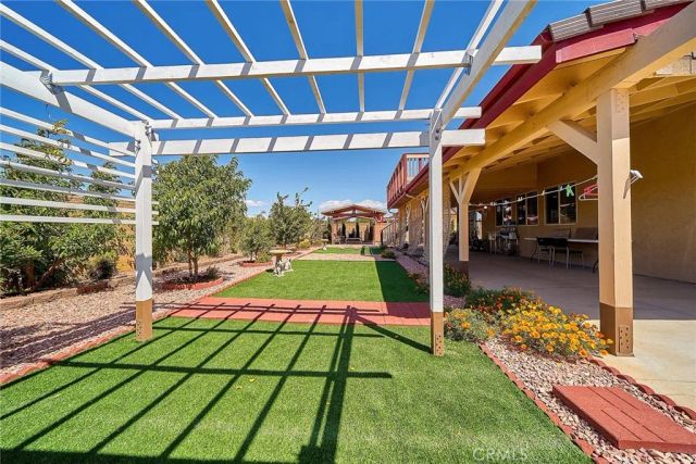 43521 Blossom, Lancaster, CA 93536