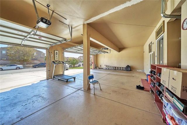 43521 Blossom, Lancaster, CA 93536