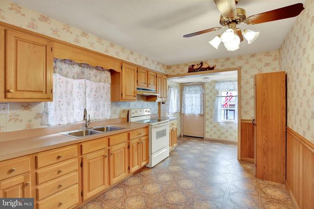 1445 CHURCH, Reading, PA 19601