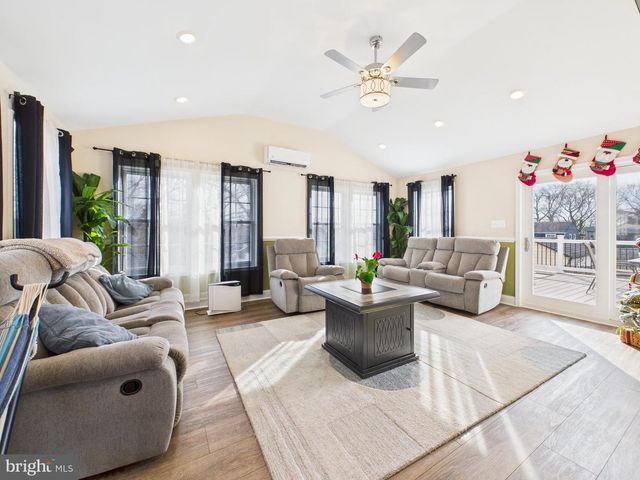 6803 INGRAHAM ST, Riverdale, MD 20737