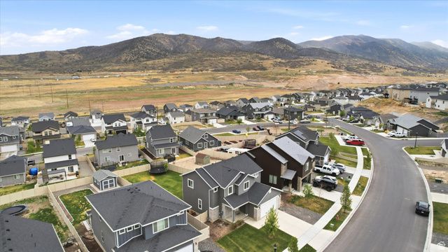 1715 S SAWTOOTH BLVD, Santaquin, UT 84655
