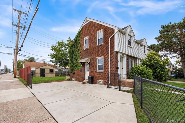 1886 15th Street, Wyandotte, MI 48192
