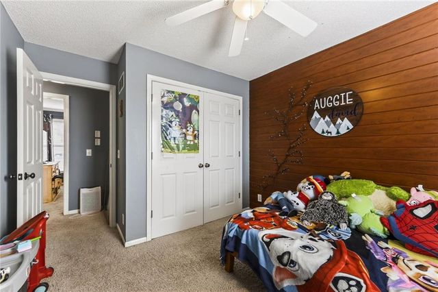 303 Porter Drive, Smithville, MO 64089