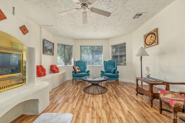 1101 N 8th Street, Boise, ID 83702
