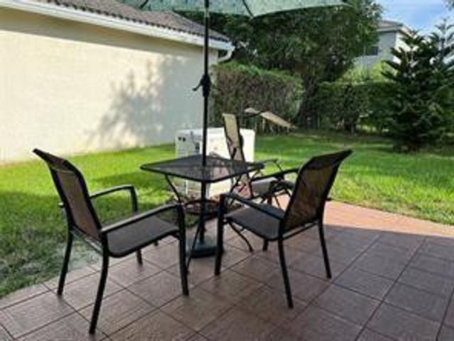 9880 Red Heart Lane, Tamarac, FL 33321