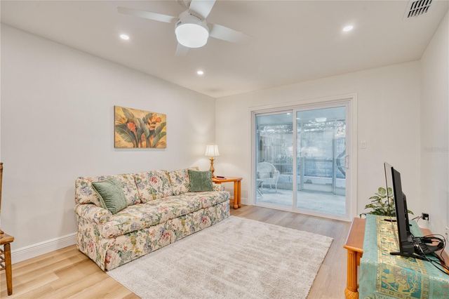 2084 COUNTRYSIDE CIRCLE S 25, Orlando, FL 32804