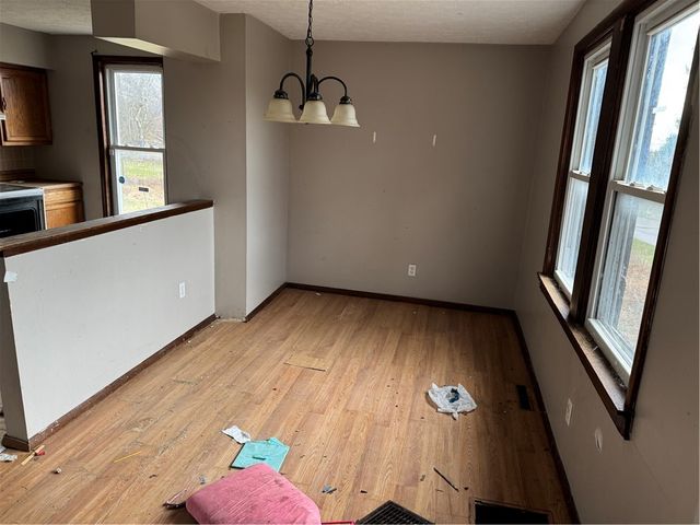 1097 Cedar Ave, Sharon, PA 16146