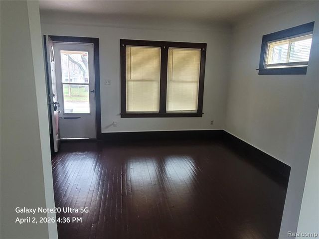 1656 Montana Avenue, Flint, MI 48506