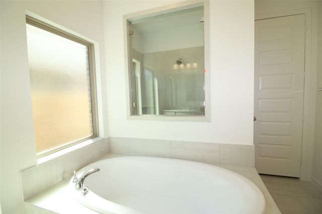 16750 Yaklin Meadow Court, Humble, TX 77346