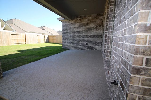 16750 Yaklin Meadow Court, Humble, TX 77346