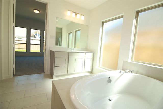 16750 Yaklin Meadow Court, Humble, TX 77346