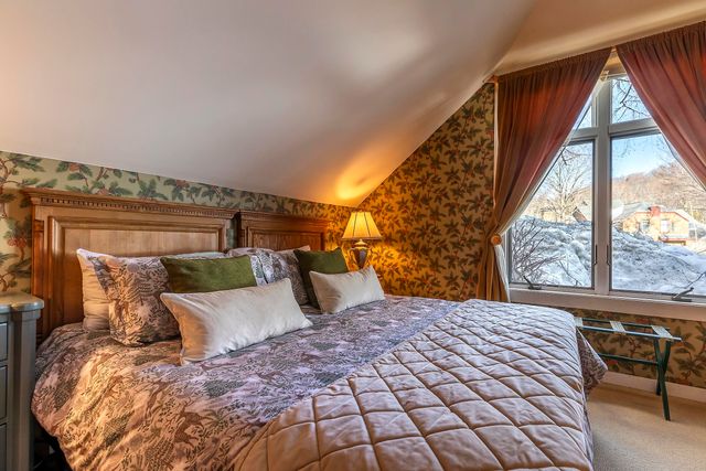 6A Ridge Ct, Winhall, VT 05340