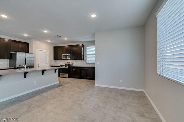 520 Founders Creek Avenue, North Las Vegas, NV 89084