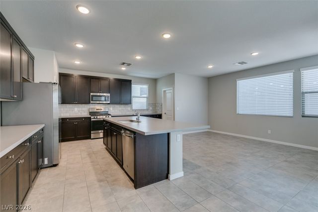 520 Founders Creek Avenue, North Las Vegas, NV 89084