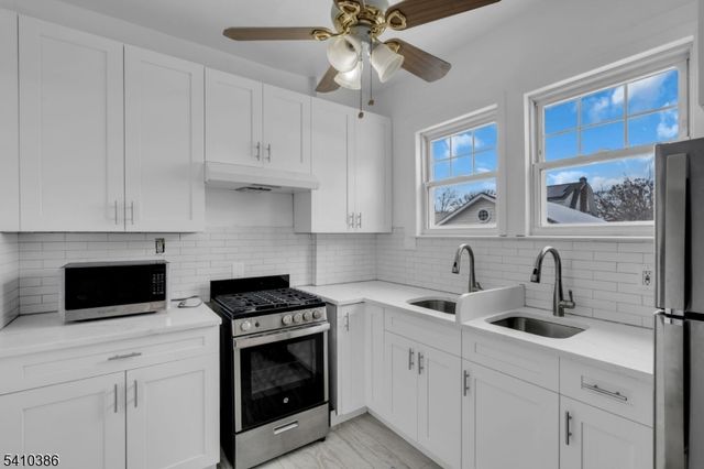 120 Springfield Rd, Linden City, NJ 07036