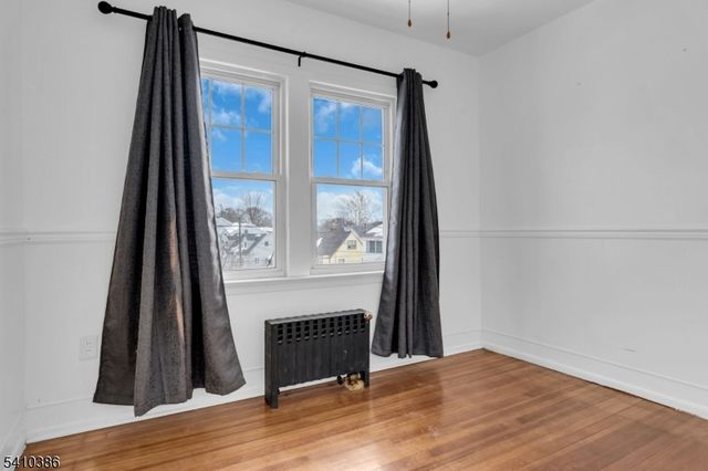 120 Springfield Rd, Linden City, NJ 07036