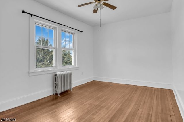 120 Springfield Rd, Linden City, NJ 07036