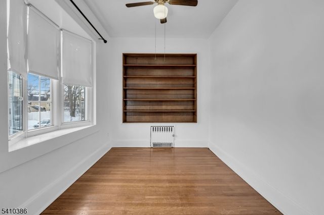 120 Springfield Rd, Linden City, NJ 07036