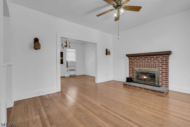 120 Springfield Rd, Linden City, NJ 07036