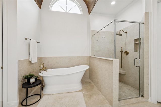 24 Villa Bend Drive, Houston, TX 77069