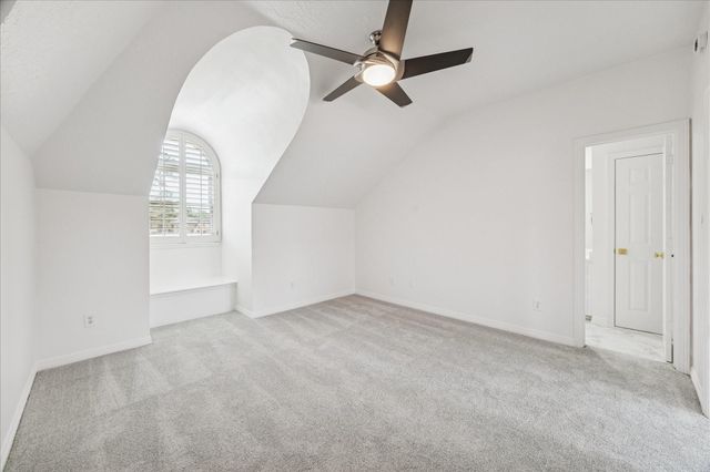 24 Villa Bend Drive, Houston, TX 77069