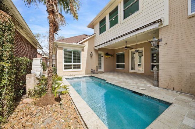 24 Villa Bend Drive, Houston, TX 77069