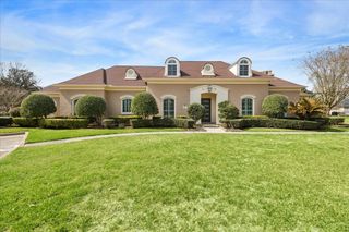 24 Villa Bend Drive, Houston, TX 77069