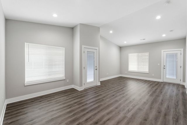 4942 N Vassar Ave, Wichita, KS 67220