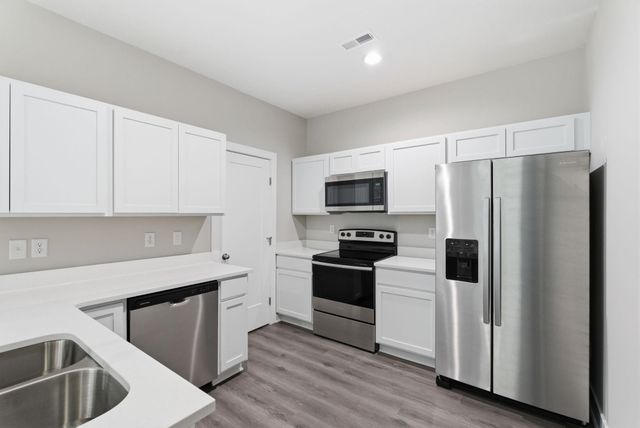 4942 N Vassar Ave, Wichita, KS 67220