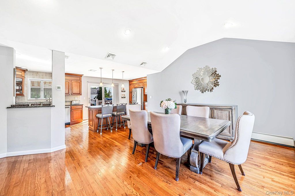 464 N Atlanta Avenue, Massapequa, NY 11758 — photo 5