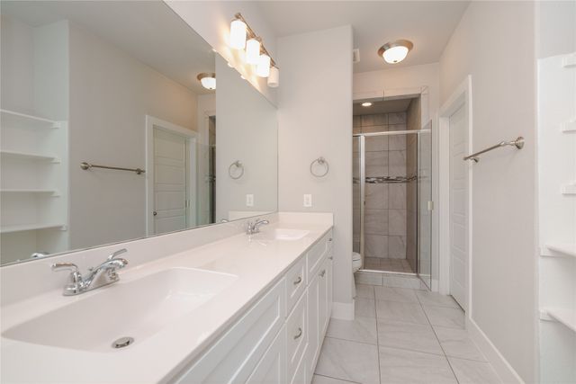 1341 Greenfield Drive, Gainesville, TX 76240