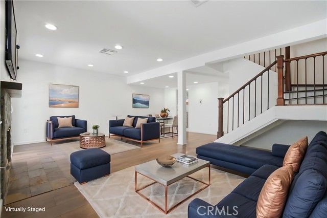 10235 Lurline H, Chatsworth (los Angeles), CA 91311