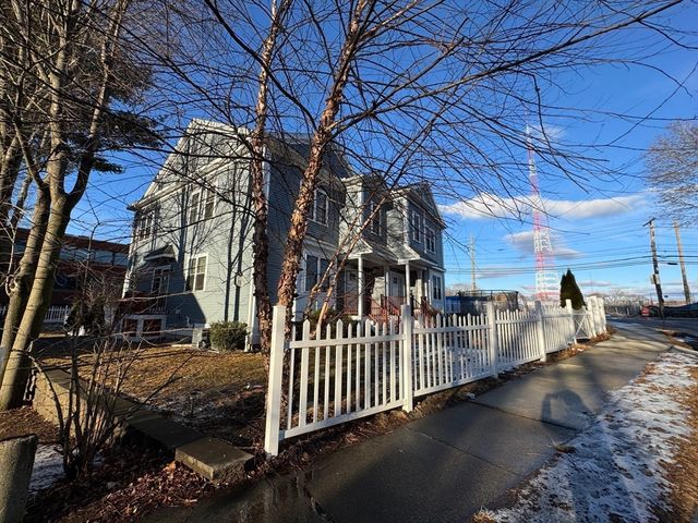3 Saco Street 3, Newton, MA 02464