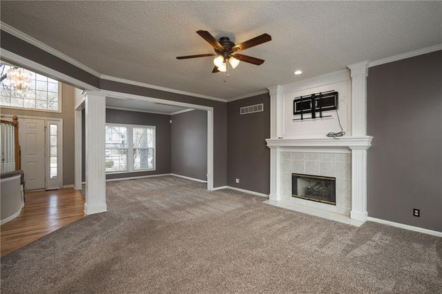 5805 Ruby Court, Lee's Summit, MO 64064