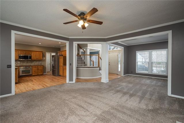 5805 Ruby Court, Lee's Summit, MO 64064