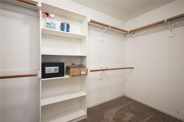 5805 Ruby Court, Lee's Summit, MO 64064