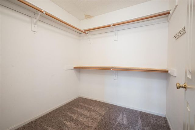 5805 Ruby Court, Lee's Summit, MO 64064