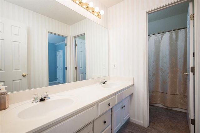 5805 Ruby Court, Lee's Summit, MO 64064