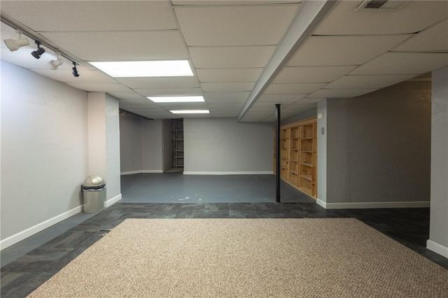 5805 Ruby Court, Lee's Summit, MO 64064