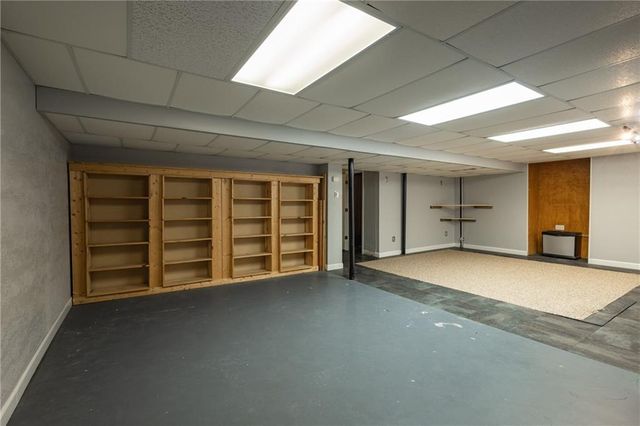 5805 Ruby Court, Lee's Summit, MO 64064