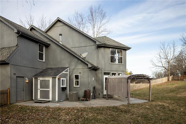 5805 Ruby Court, Lee's Summit, MO 64064